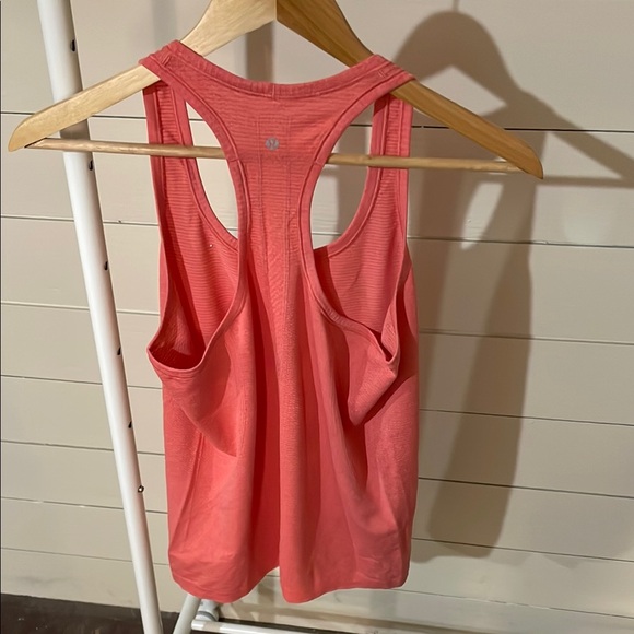 lululemon athletica Soft Coral Sleeveless Top - Picture 3 of 4
